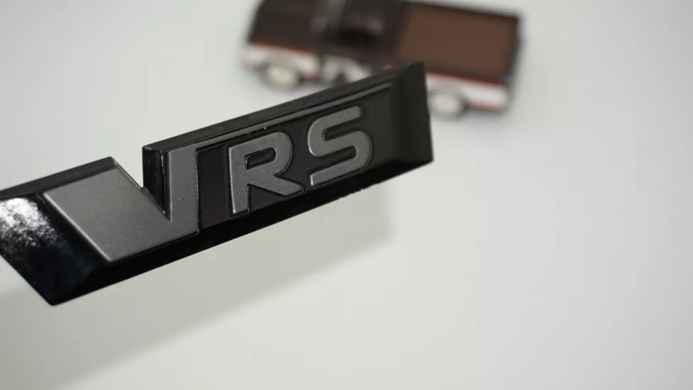 DK Tuning Skoda VRS Bagaj Yeni Versiyon Siyah Logo Arma Amblem