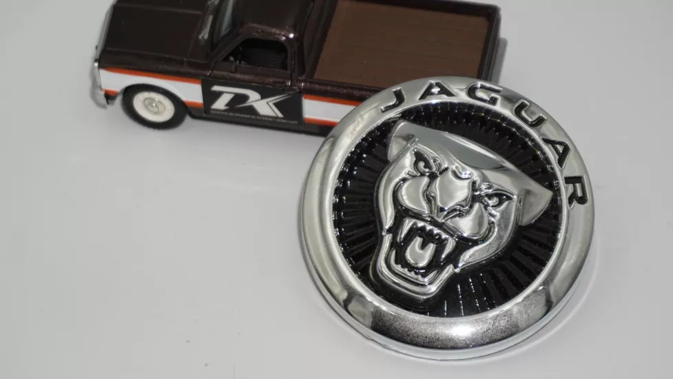 DK Tuning Jaguar XE XF XFR XFR-S XJ XJR Ön Panjur Izgara Siyah Panter Logo