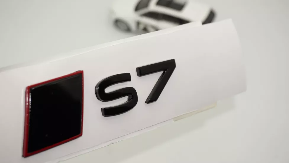 DK Tuning S7 2025+ Bagaj Siyah Yazı Logo Arma Audi İle Uyumlu