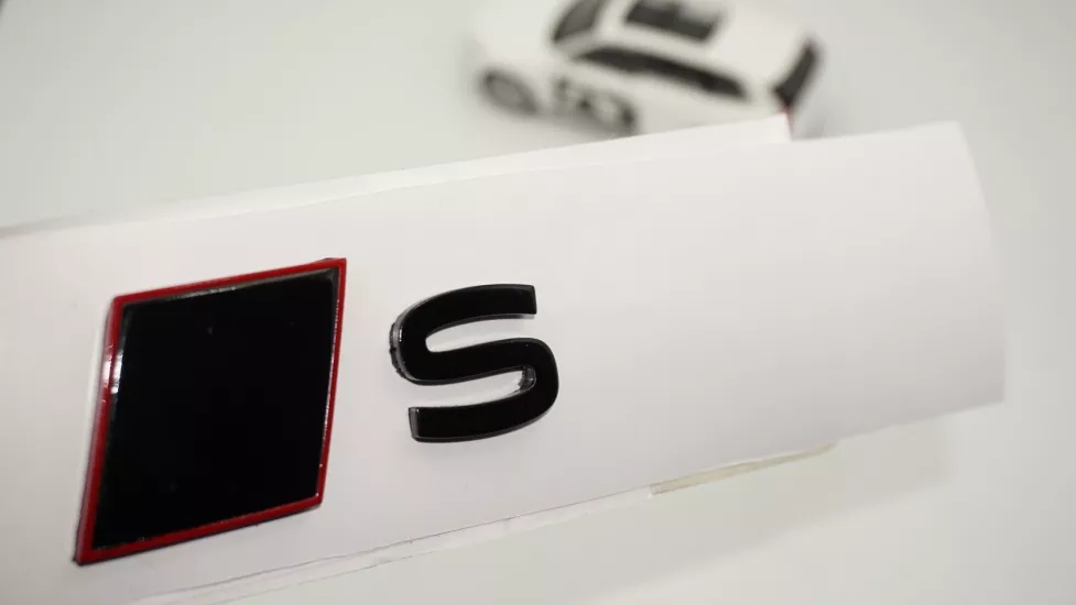 DK Tuning S 2025+ Bagaj Siyah Yazı Logo Arma Audi İle Uyumlu